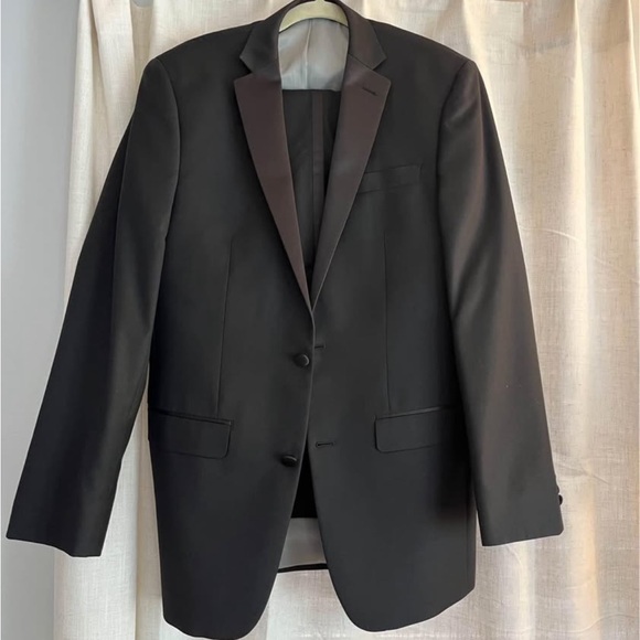 Calvin Klein black tuxedo jacket (38L) and matching black tuxedo pants (~32/34) - Picture 1 of 5